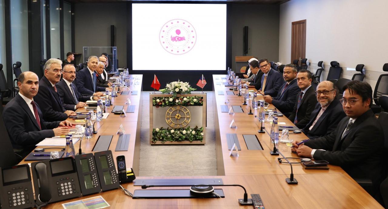 İçişleri Bakanı Yerlikaya, Malezyalı mevkidaşı Bin İsmail ile görüştü