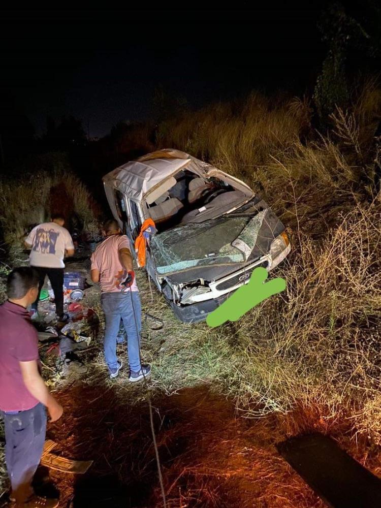 Minibüs ile otomobil çarpıştı: Çok sayıda yaralı