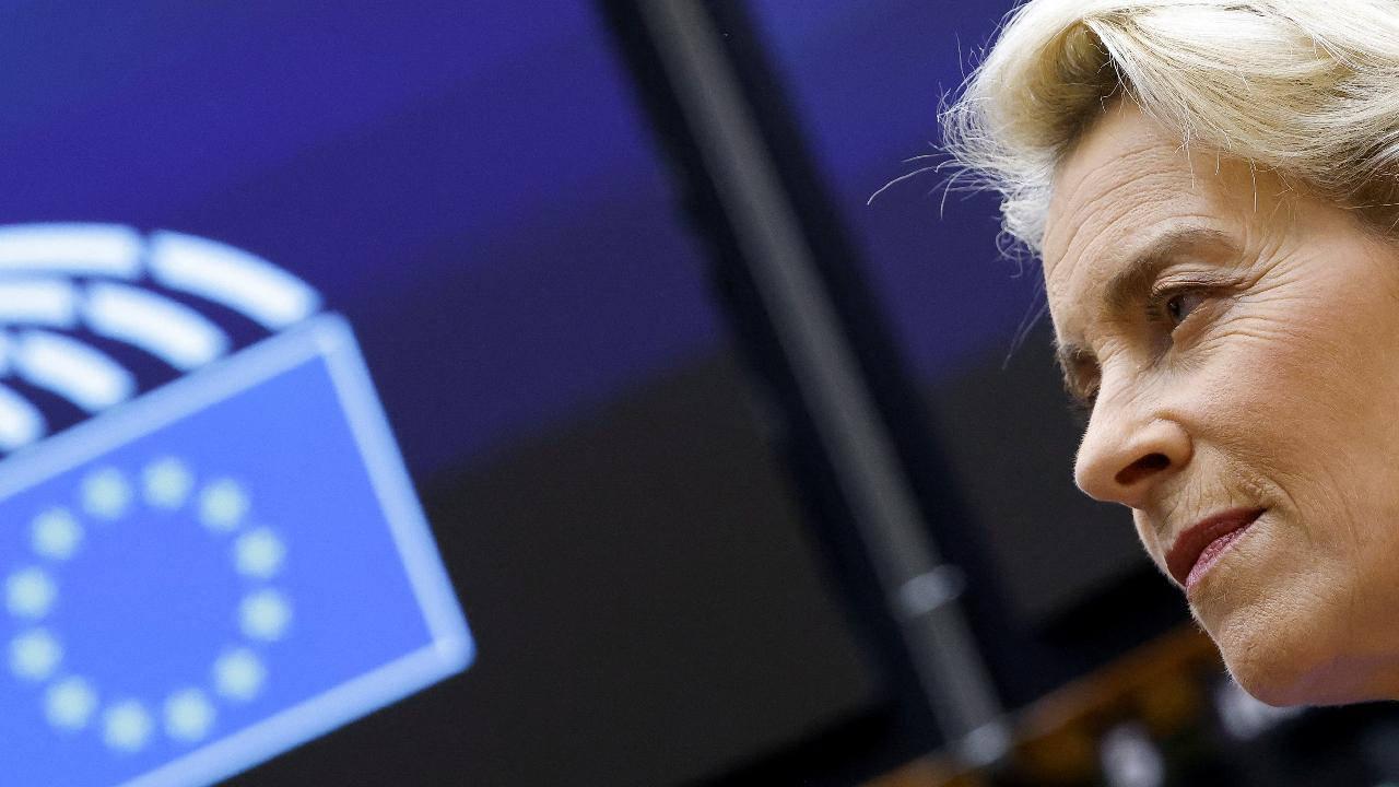 Ursula von der Leyen'e büyük şok! Tam 850 AB çalışanı imza topladı!