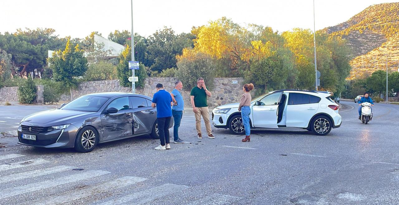 Ünlü oyuncu Esra Akkaya Bodrum’da trafik kazası yaptı