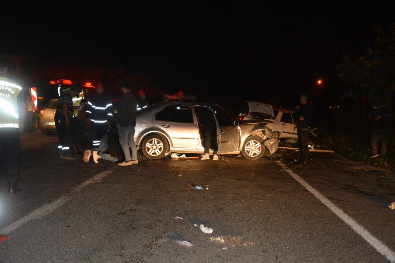 Ordu'da feci kaza! İki otomobil kafa kafaya çarpıştı: 6 yaralı