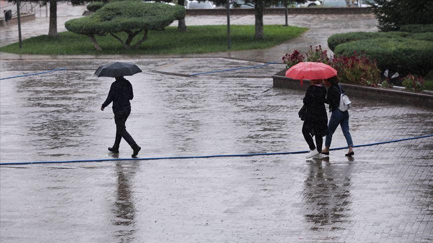 Meteoroloji uyardı! İstanbul ve çevresinde yağış bekleniyor