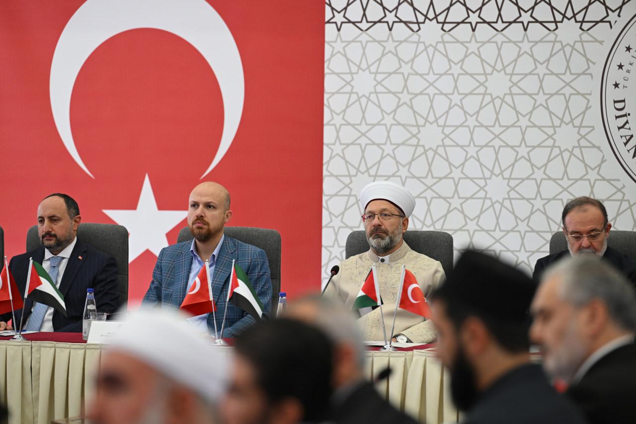 Diyanet İşleri Başkanı Erbaş'tan boykot açıklaması: Kararlı şekilde devam etmeliyiz