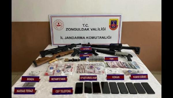 Bakan Yerlikaya dev operasyonu duyurdu: Tam 1 ton 718 kilo!