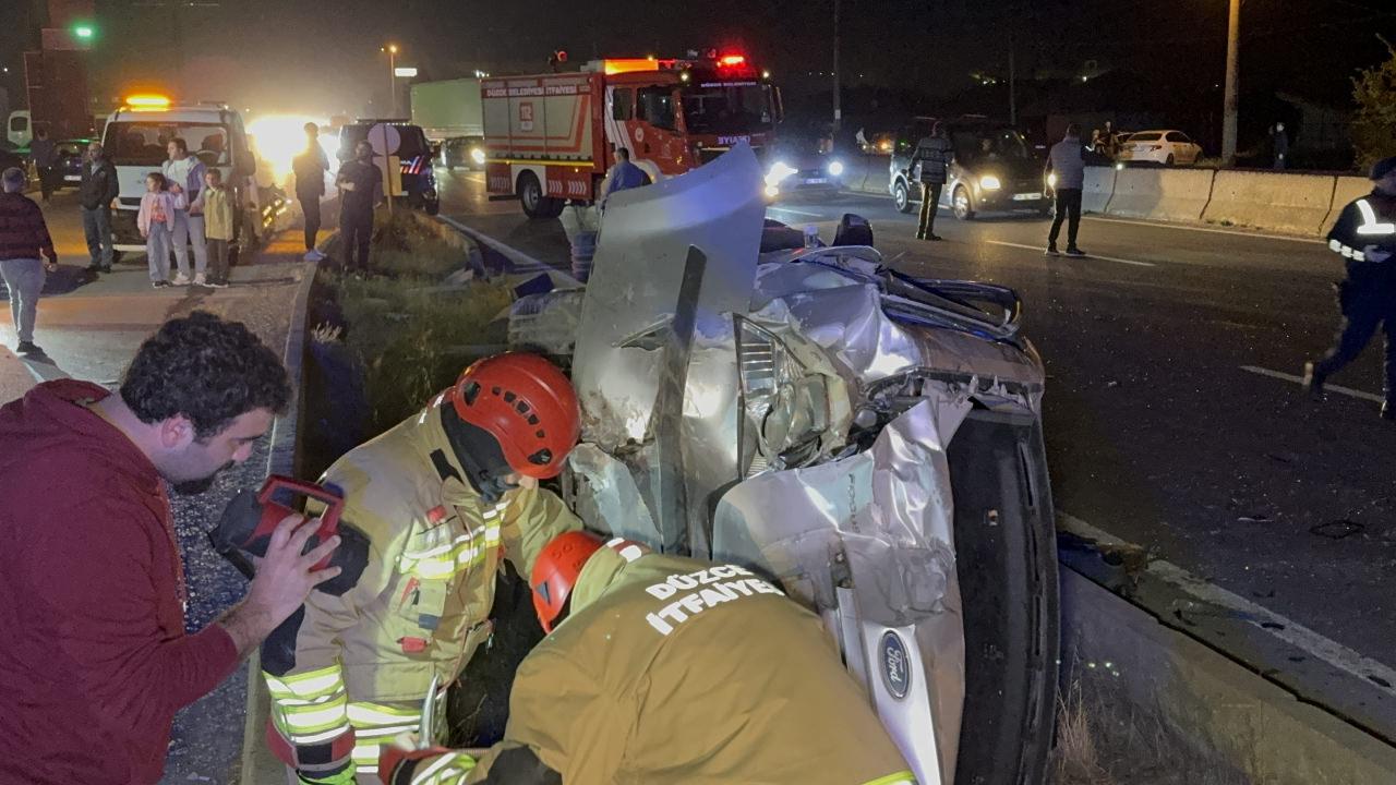 Kamyonetle otomobil çarpıştı! Kanlar içinde kalan adam yakınlarını aradı