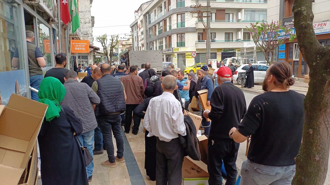 Ucu bucağı yok! Bu kuyruğun nedenini duyanlar şaştı kaldı