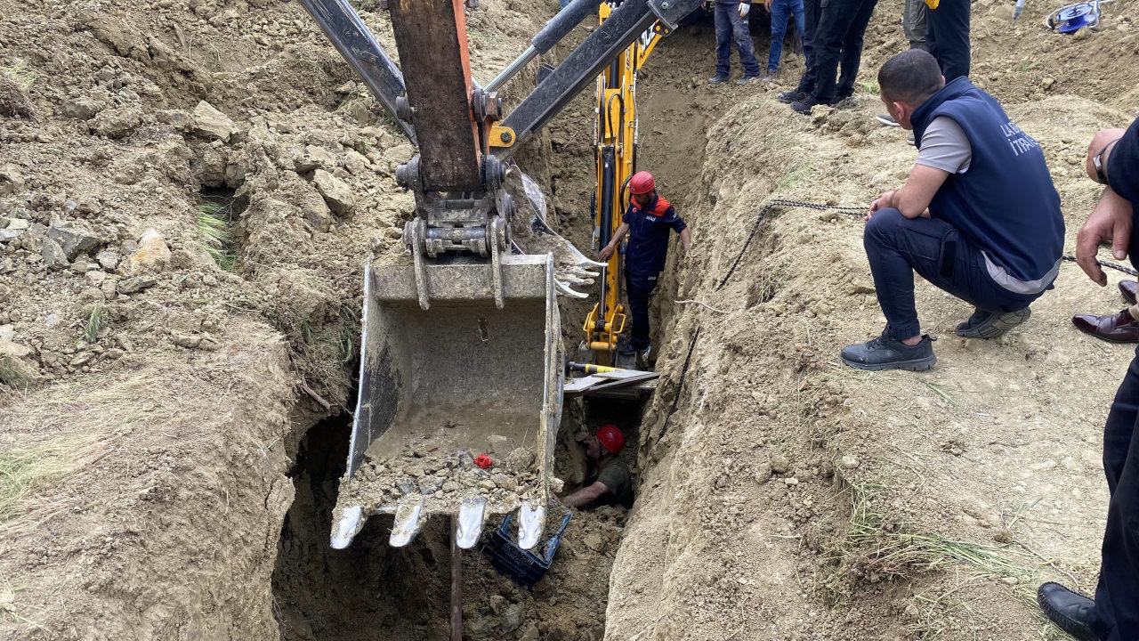 Çanakkale’de toprak kayması: Göçük altında kalanlar var