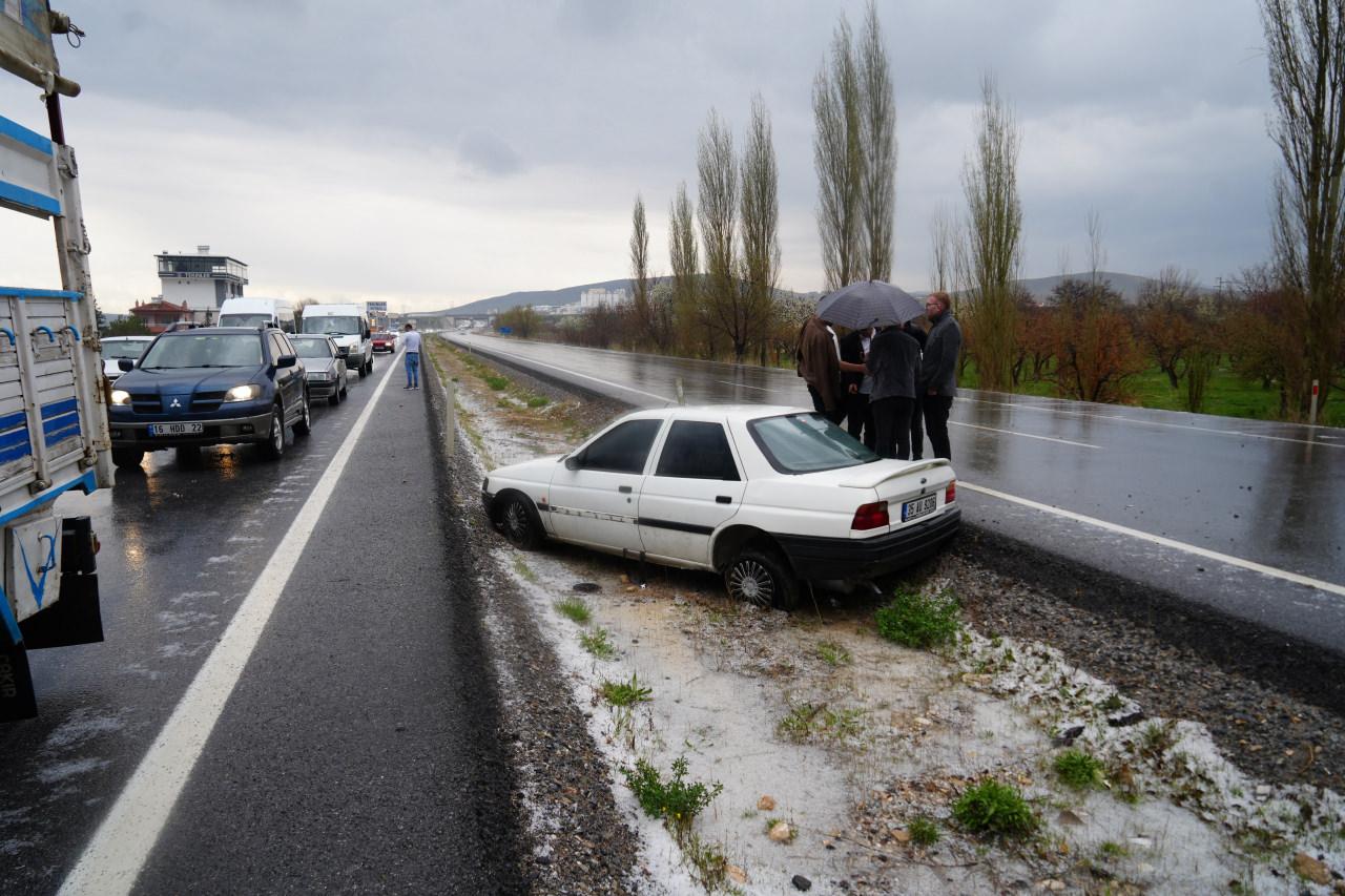 Niğde’de zincirleme trafik kazası: 2'si çocuk 8 yaralı