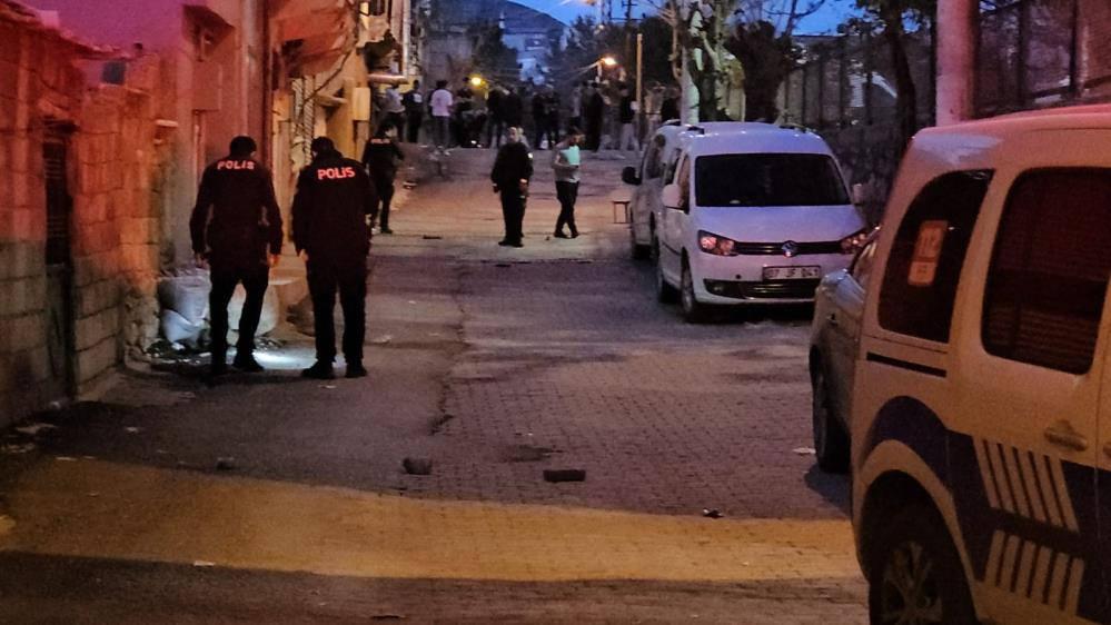 Diyarbakır'da kanlı kavga: 1 ölü 7 yaralı