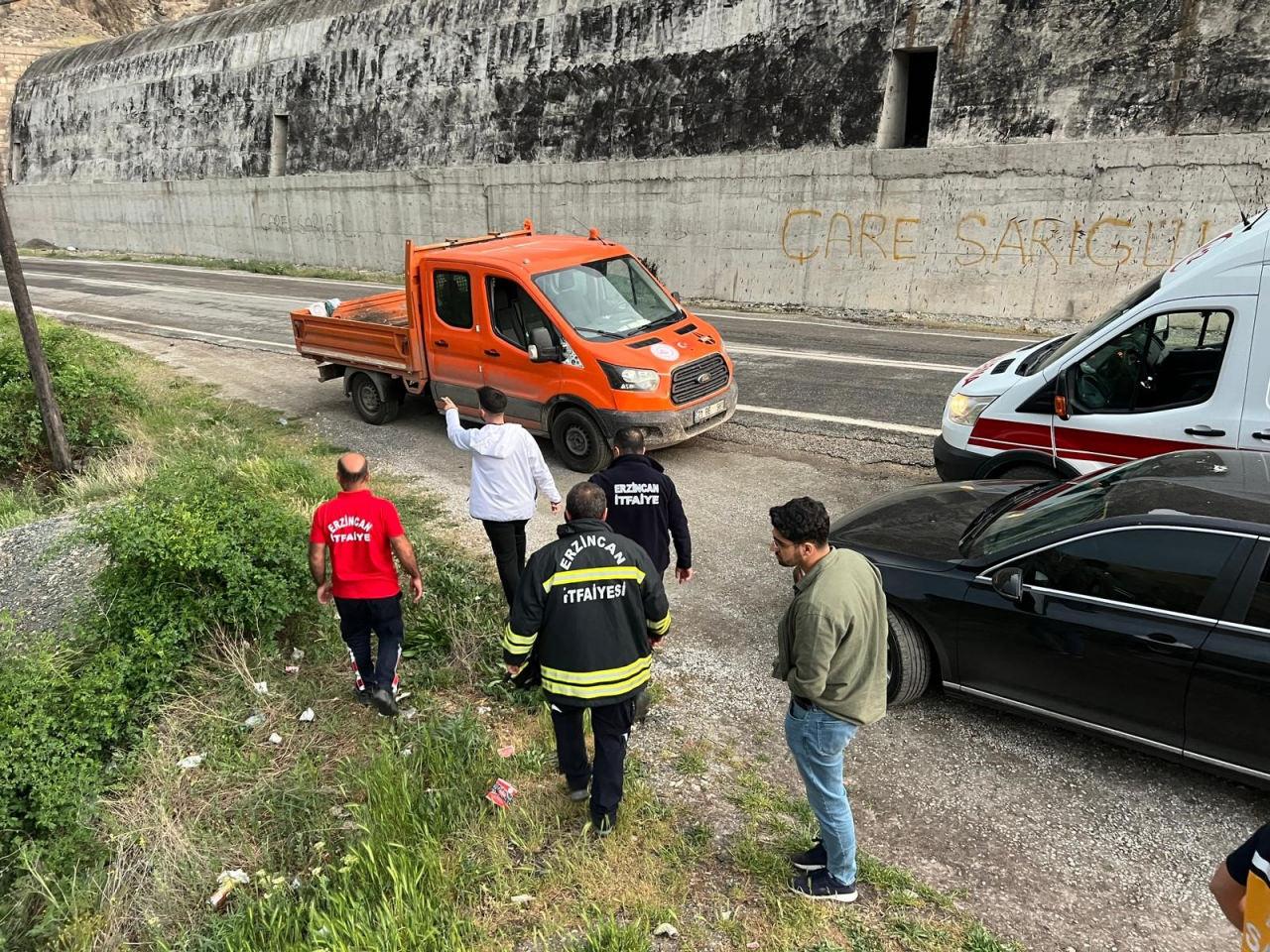 Yoldan çıkan sürücü Fırat Nehri'ne uçtu! Otomobil kayboldu