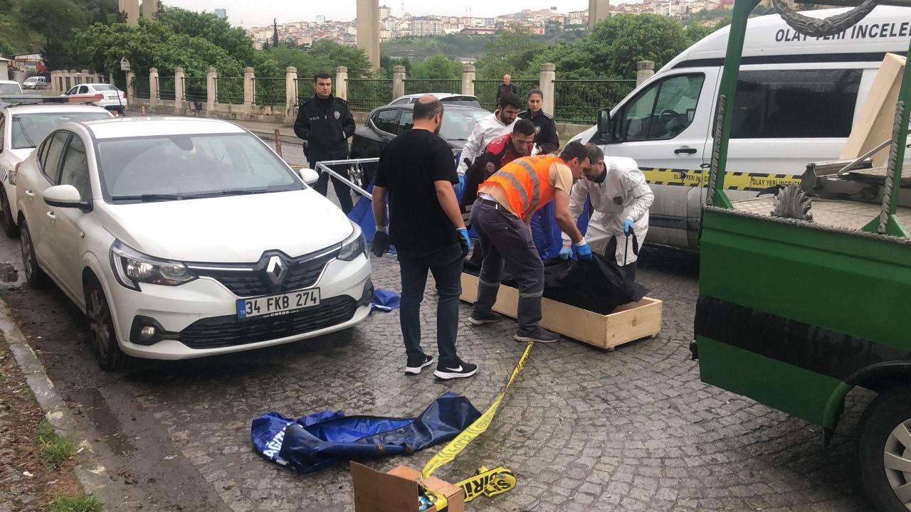 İstanbul'da bir kişi aracın içinde ölü bulundu