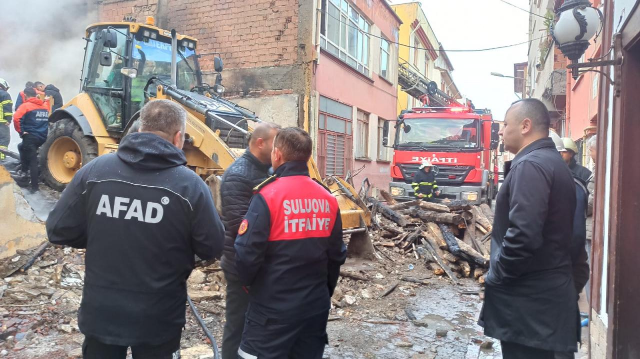 Amasya'da asırlık konakta yangın! Acı haber geldi!